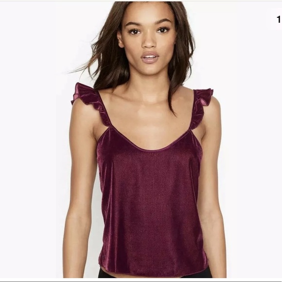 Victoria's Secret Other - Nwt vs crop top Victoria's Secret Other - Nwt vs crop top